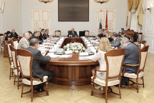 Гострудинспекция приняла участие в заседании Комиссии по обеспечению устойчивого развития экономики и социальной стабильности в Санкт-Петербурге